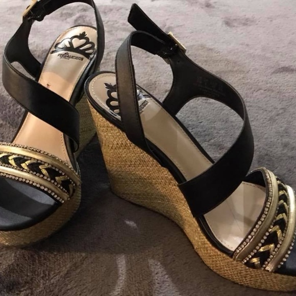 Women's Platform Wedge Sandals - Picture 1 of 2